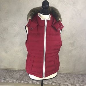 Loft red puffer vest S